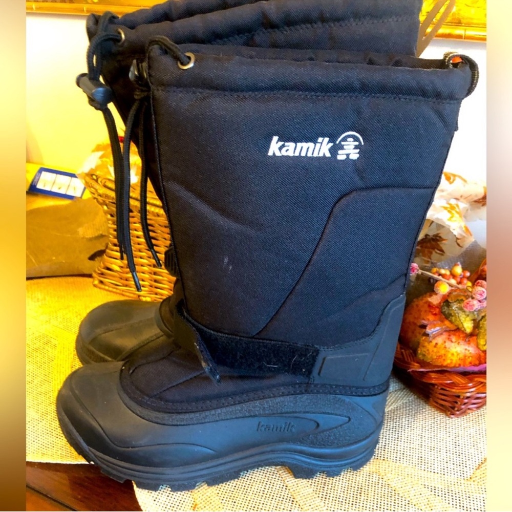 Kamik Black Insulated Snow Boots